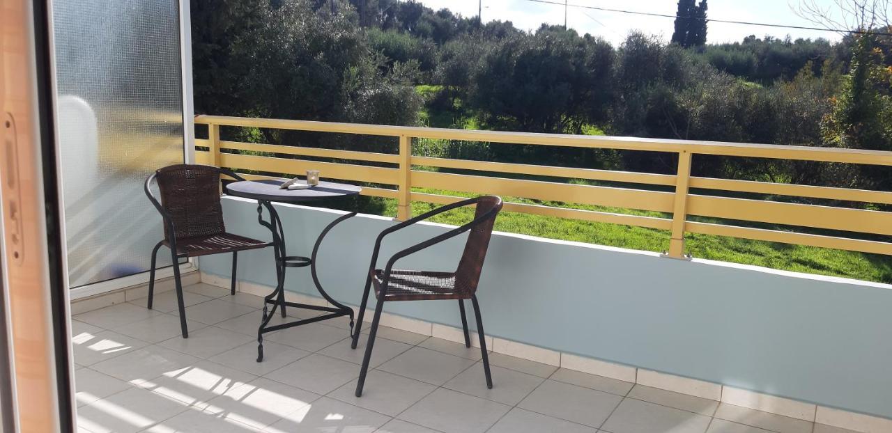 Όμορφο Studio Στην Πόλη Πάτρα Patras Exterior foto
